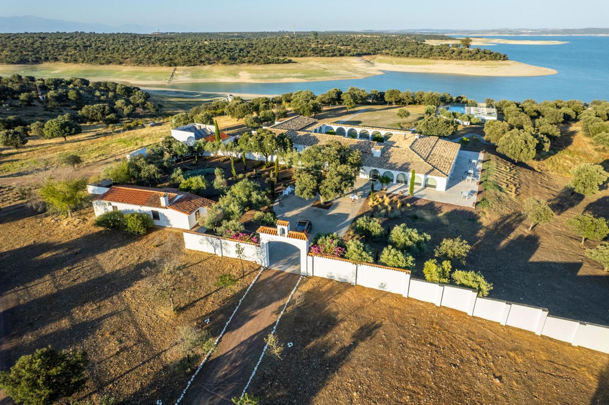 Finca Shenonkop Hotel Rural Navalmoral De La Mata Εξωτερικό φωτογραφία
